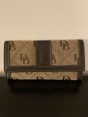 Dooney & Bourke Wallet